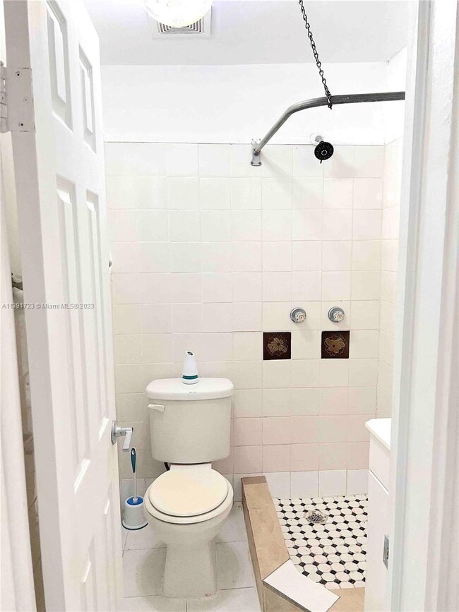 Building Photo - 3101 NW 28th St