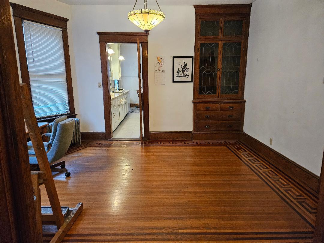 Building Photo - 733 Orange St