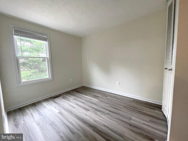 Building Photo - 15107 Arum Pl