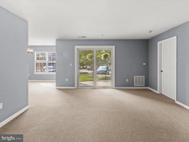 Building Photo - 9150 Gracious End Ct