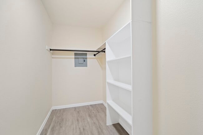 Building Photo - 11567 Willwood Dr