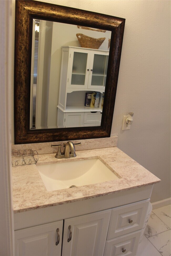 Building Photo - 2614 Cleburne St