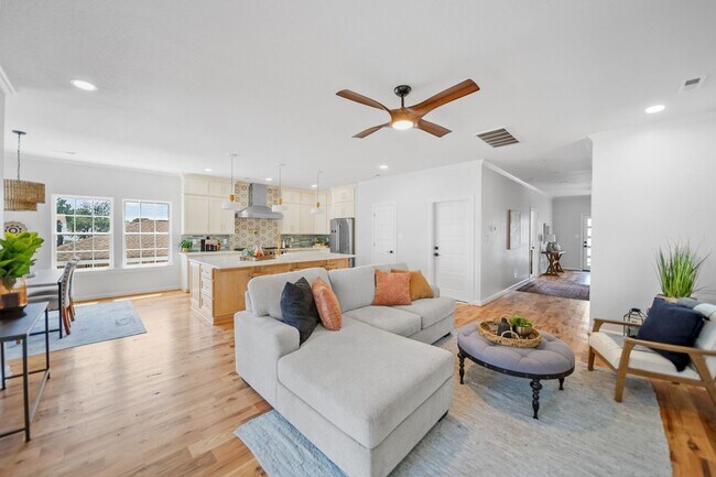 Building Photo - Brand-new condo in the heart of Ocean View.