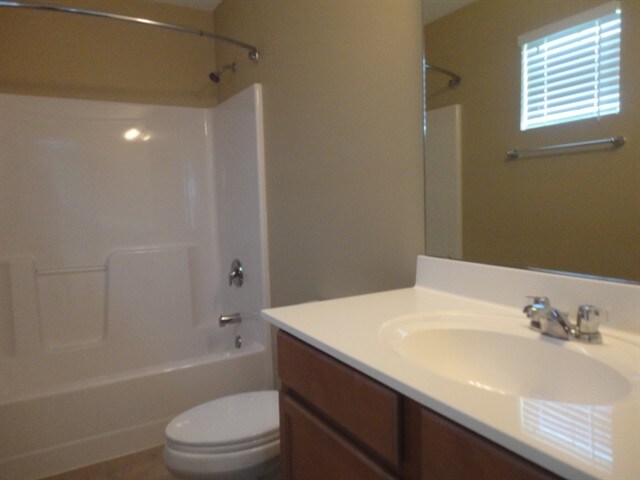 Building Photo - 333 Parrott Ct