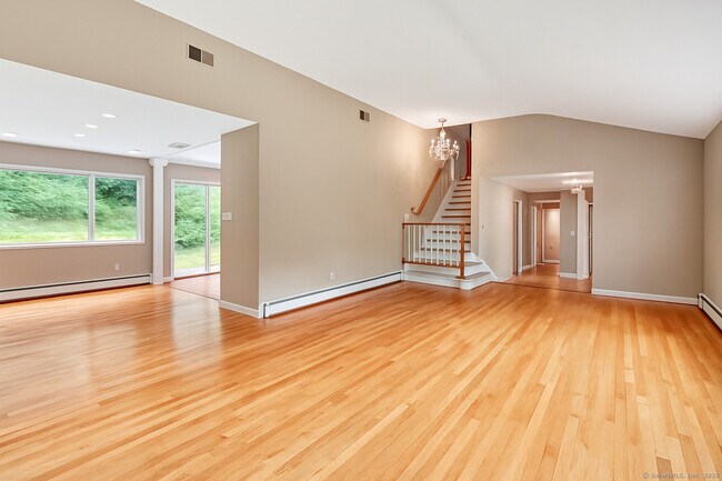 Building Photo - 6 Rivergate Woods