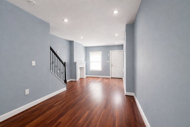 Building Photo - Two-Bedroom Rowhome with Modern Kitchen in Baltimore