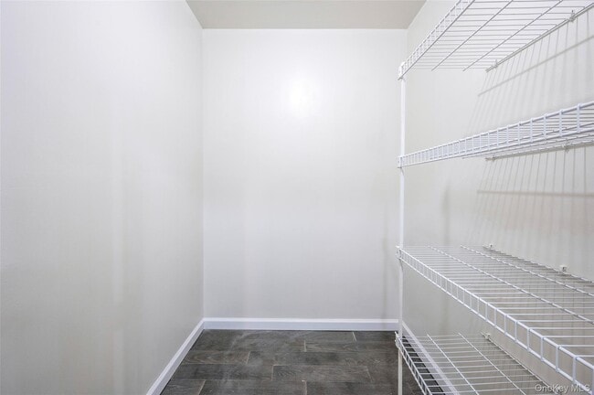 Building Photo - 380 Saratoga Ave