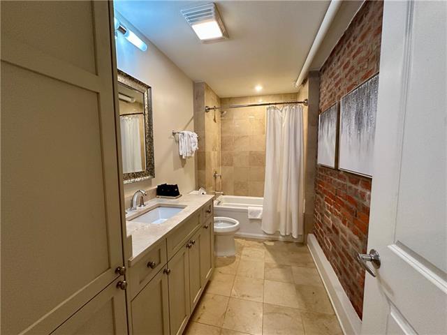 Building Photo - 508 Toulouse St