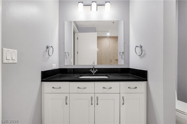 Building Photo - 4575 Dean Martin Dr
