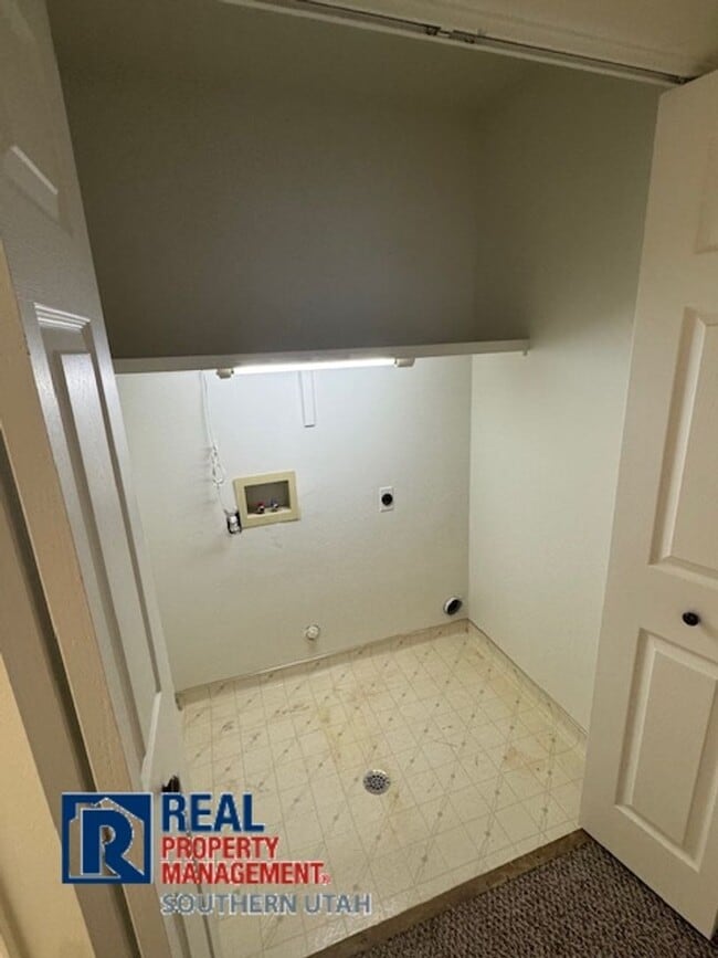 Building Photo - Lexington Hills 2 Bedroom