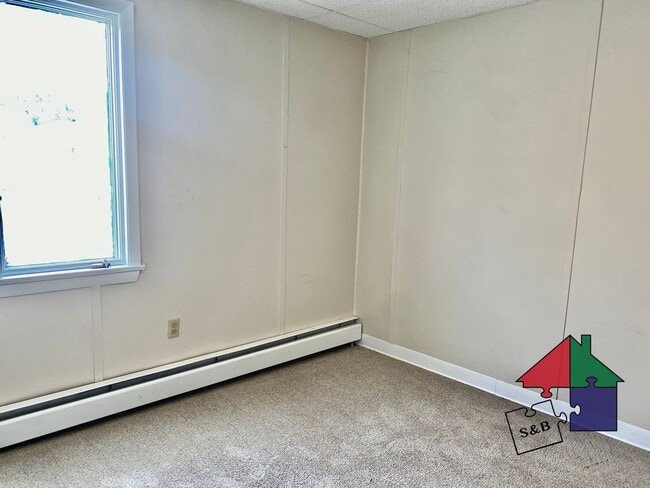 Building Photo - 63 Brook St