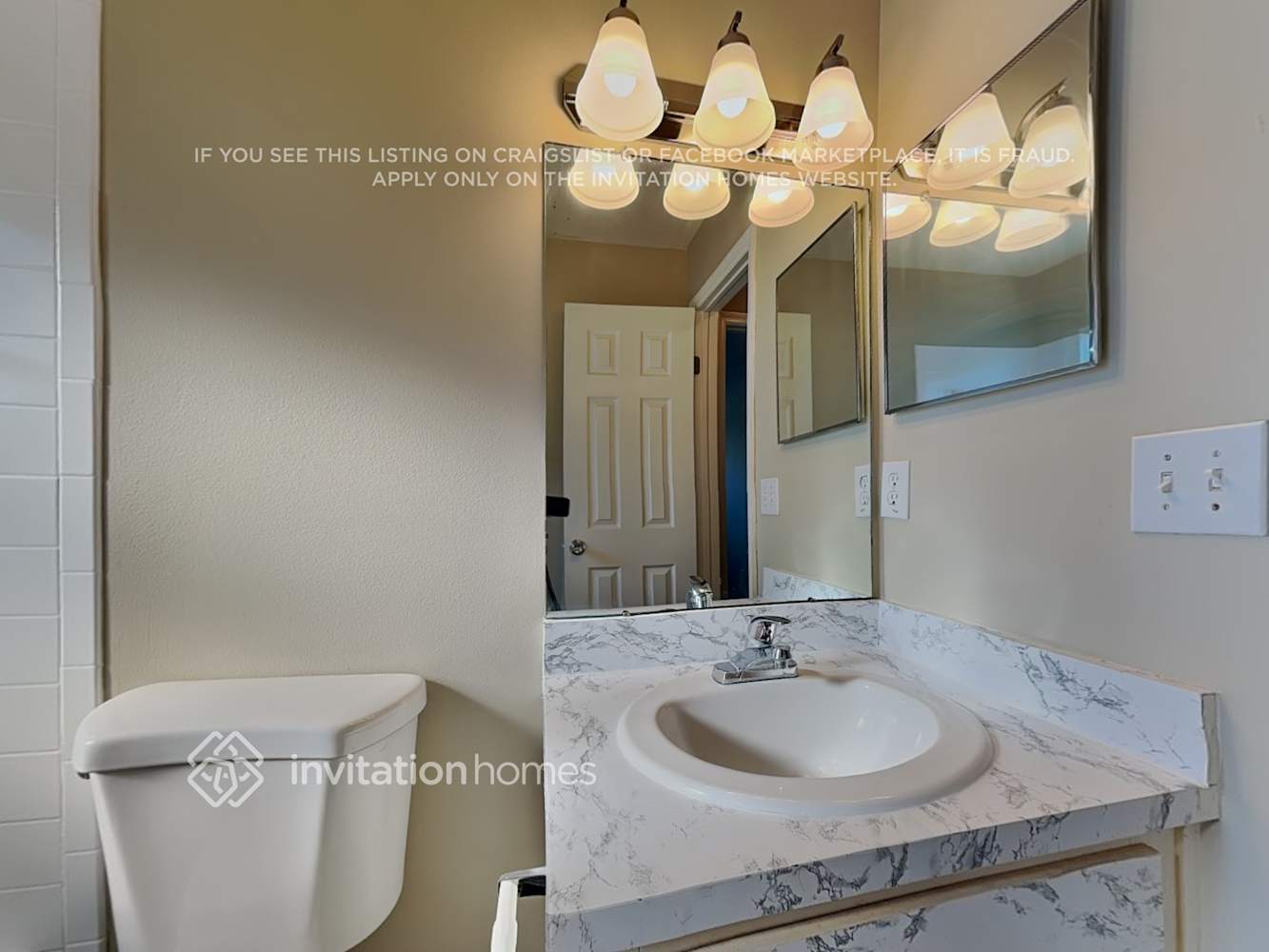 Building Photo - 28418 Meadowrush Way