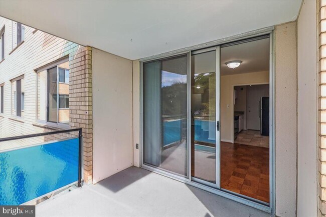 Building Photo - 10401 Grosvenor Pl