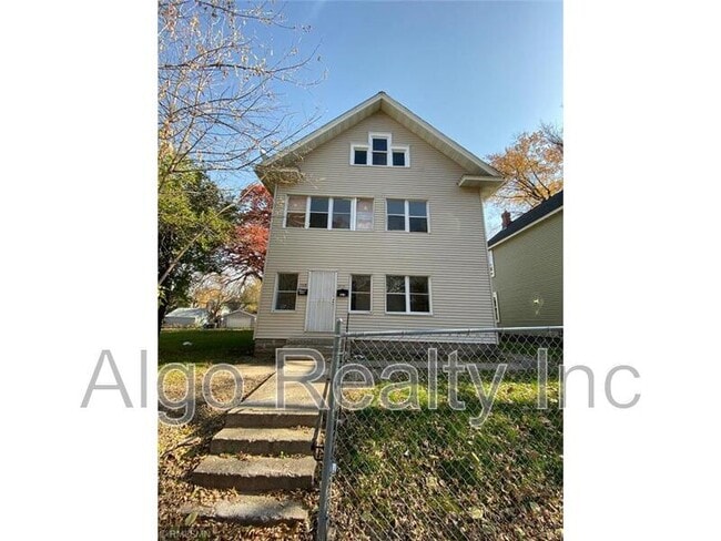 Primary Photo - 3008 Emerson Ave N