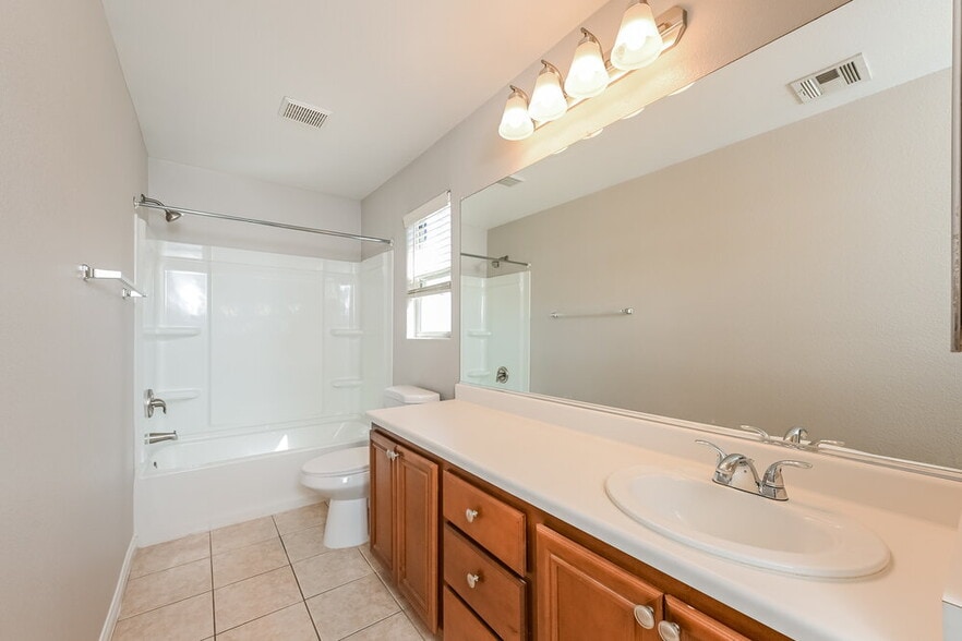 Building Photo - 6171 W Blue Rapids Ct