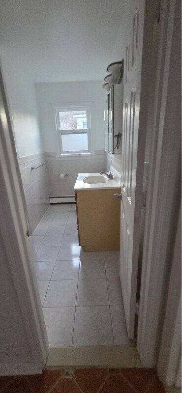 Building Photo - 12 Greenwood Rd