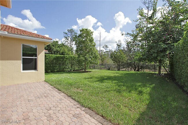 Building Photo - 11091 Sparkleberry Dr