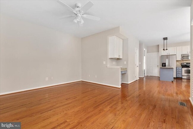 Building Photo - 18688 Potomac Station Dr