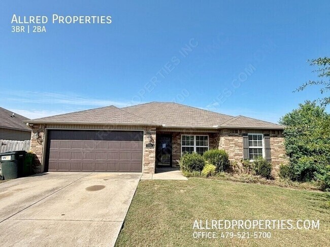 Primary Photo - HOLIDAY MOVE IN SPECIAL!! Single Family Ho...