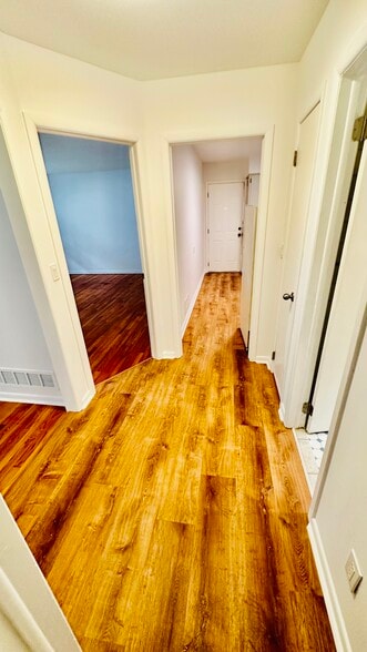 Building Photo - 108 W Bridge St