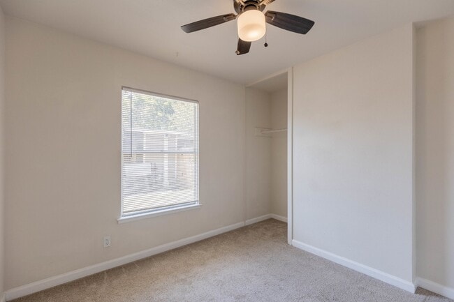 Building Photo - 1822 Arroya Vista Dr