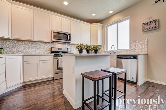 Building Photo - Stunning 3 Bed, 2.5 Bath Home in Spokane Valley! *HOLIDAY SPECIAL: $1,000 OFF!*