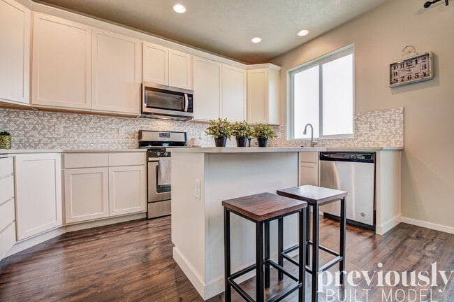 Building Photo - Stunning 3 Bed, 2.5 Bath Home in Spokane Valley! *HOLIDAY SPECIAL: $500 OFF!*