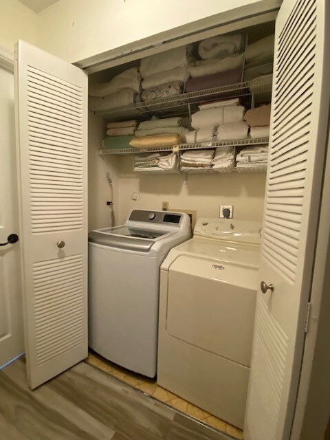 Building Photo - 416 Buttonwood Pl