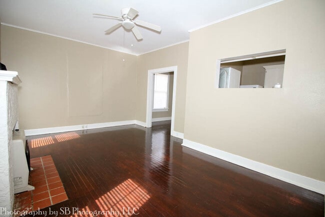 Building Photo - Great 2 bedroom in Highland!