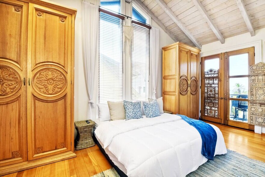 Building Photo - 1445-47 Neptune Ave