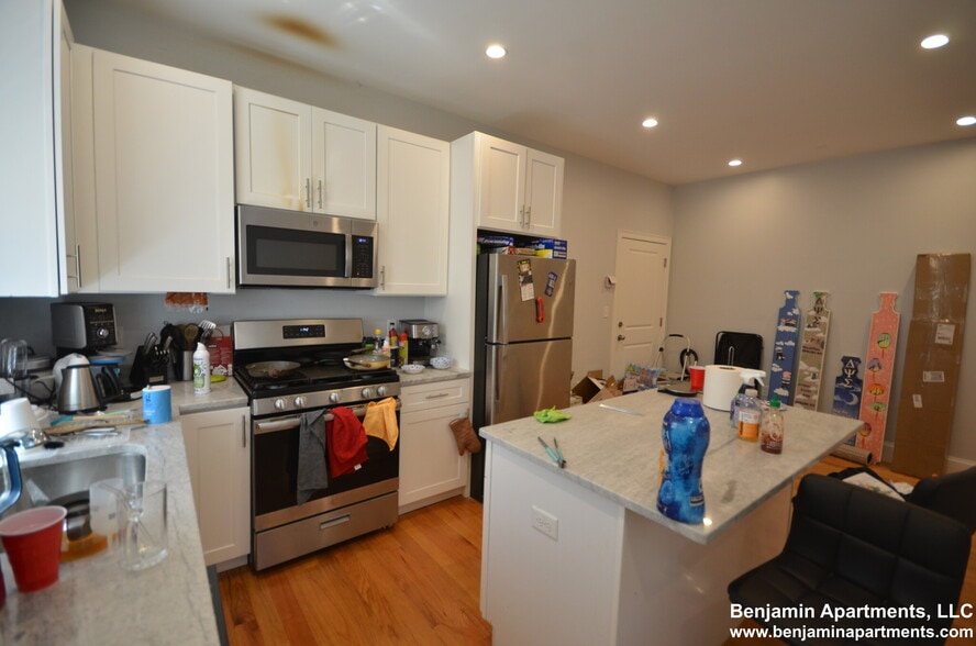 Primary Photo - 6A Islington St