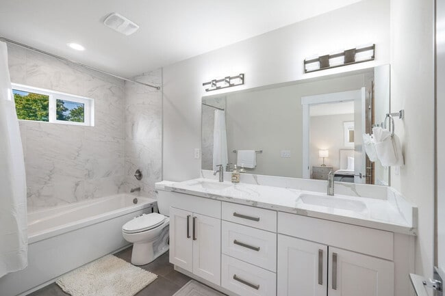 Building Photo - 10404 2nd Pl SW