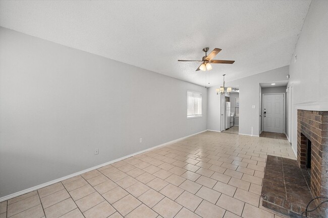 Building Photo - Affordable South Arlington