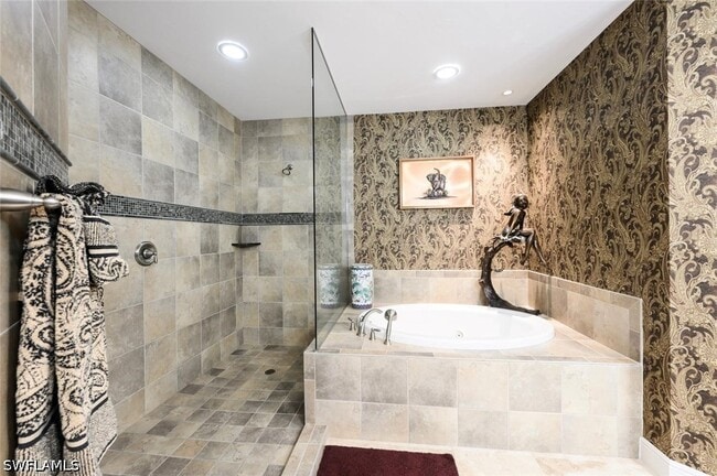 Building Photo - 2538 Marquesa Royale Ln