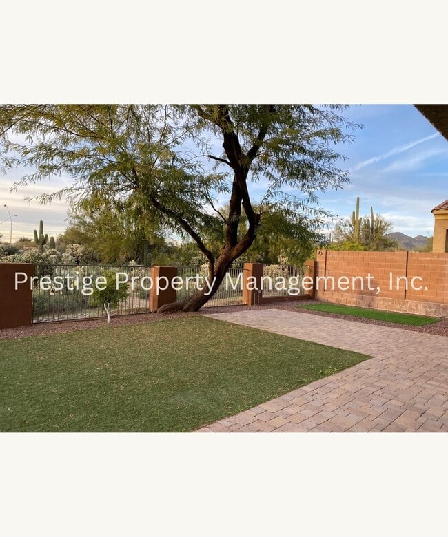 Building Photo - Gorgeous 4/2 Dove Mountain Home!