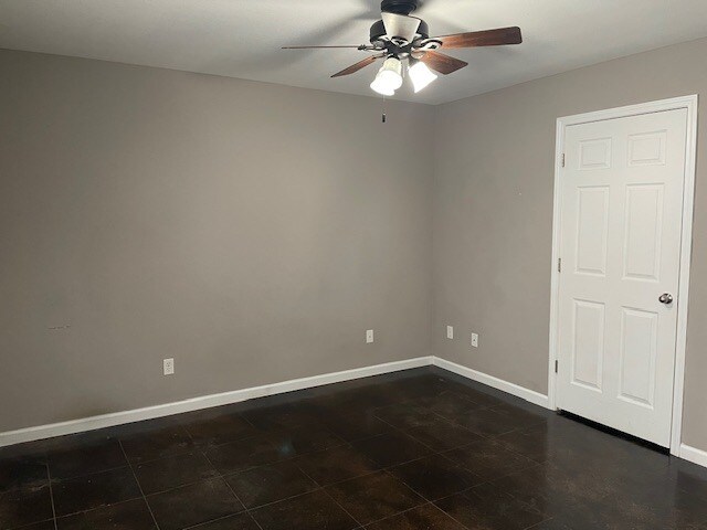 Building Photo - 504 Dana Dr