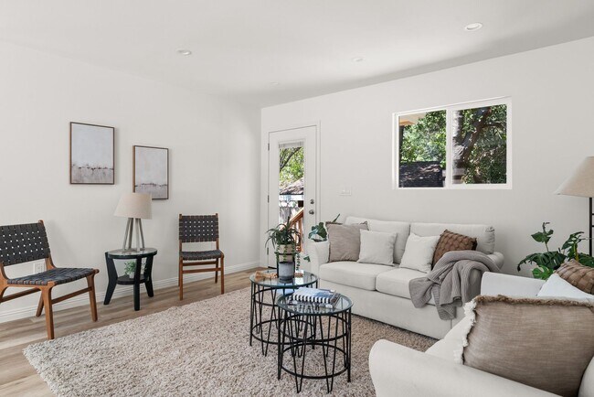 Building Photo - Spacious Newly Built ADU – Modern Comfort Close to Town