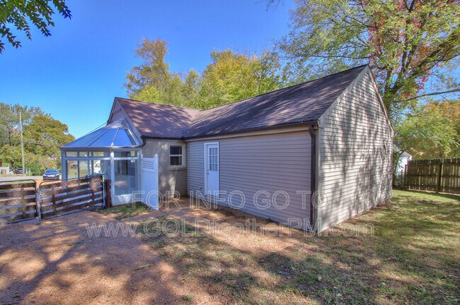 Building Photo - 203 Wheeler Ave