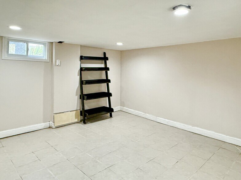 Finished basement - 116 W Berkley Ave