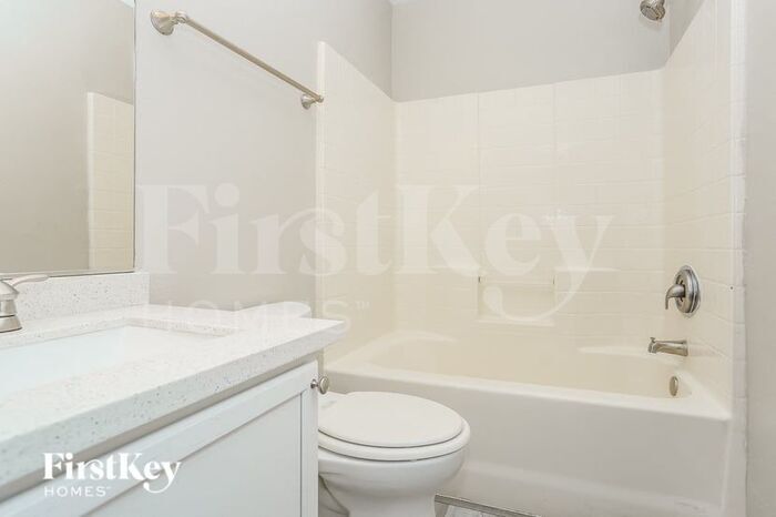 Building Photo - 3309 Idaho Springs St