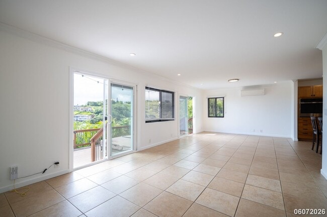 Building Photo - $3650.00 | 2bd/2.5ba Single Family Home in Halawa Heights