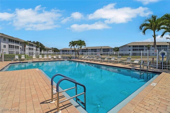 Building Photo - 7823 Regal Heron Cir