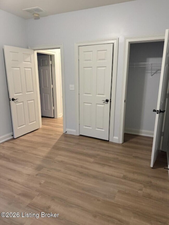 Building Photo - 9422 Norton Commons Blvd