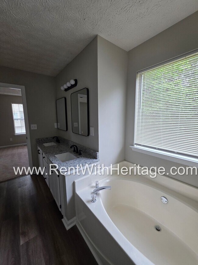 Building Photo - Beautifully maintained 3-bedroom, 2-bath home in Paulding County
