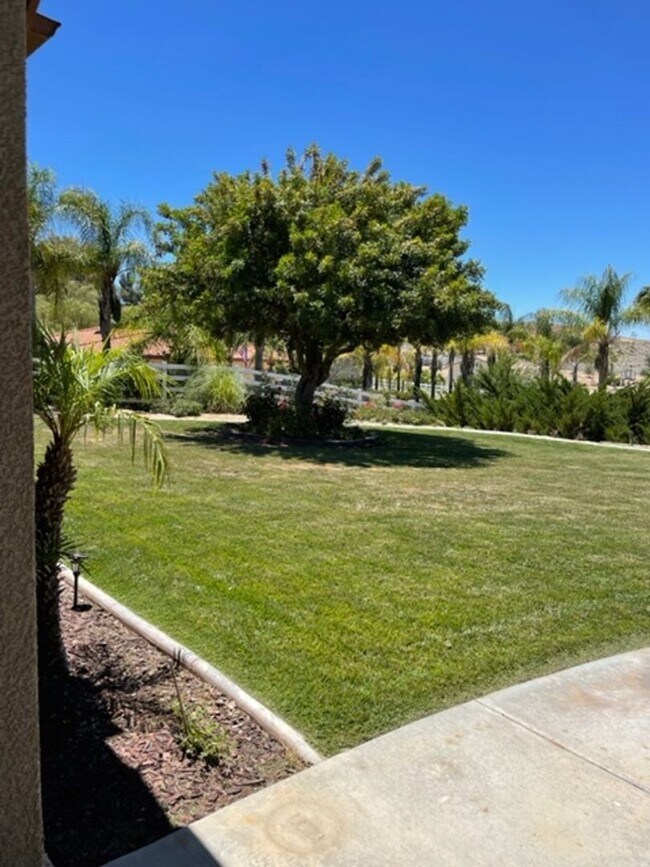 Building Photo - Wine Country awaits