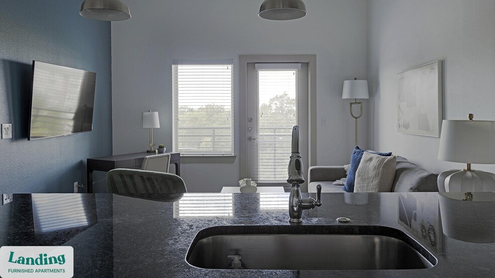 Building Photo - 7201 Henneman Way