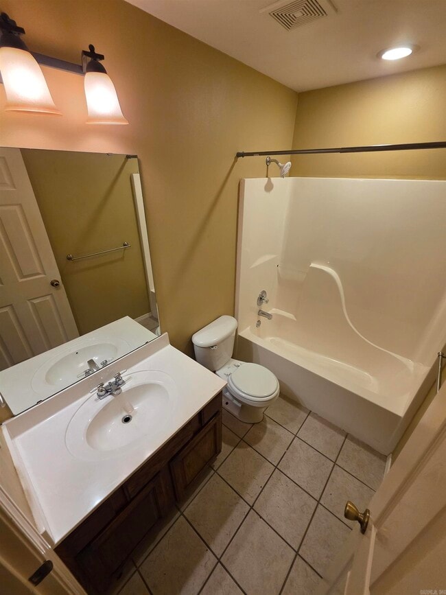 Building Photo - 4102 Stoneybrook Dr