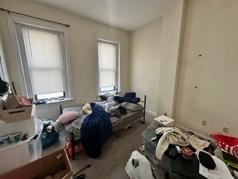 Building Photo - 1451 Tremont St