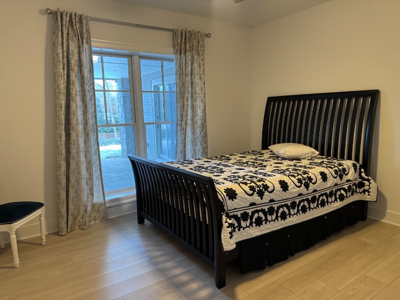 Building Photo - 8504 Meadowlark Ln