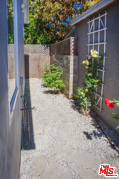 Building Photo - 7851 Airlane Ave